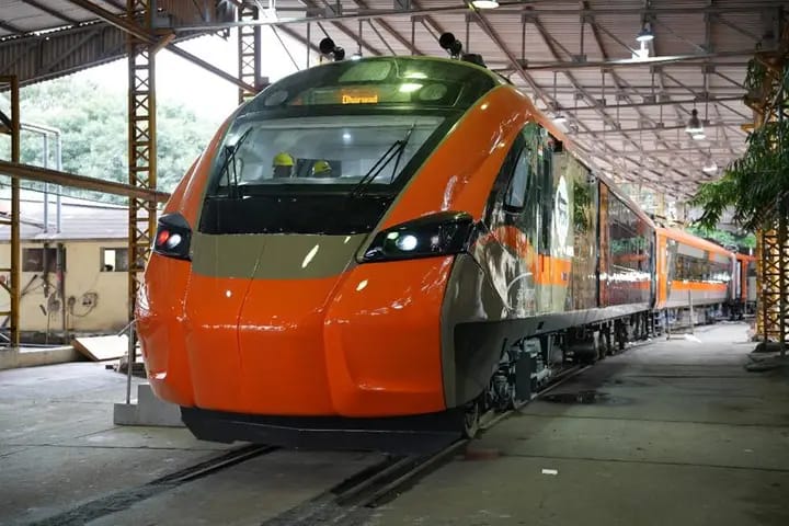 Hydrogen train modern features and speed similar to Vande Metro