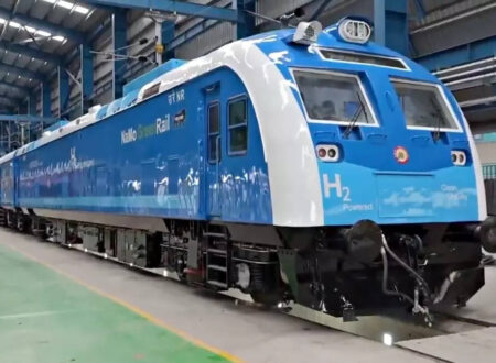 India first hydrogen train by Indian Railways running on hydrogen fuel